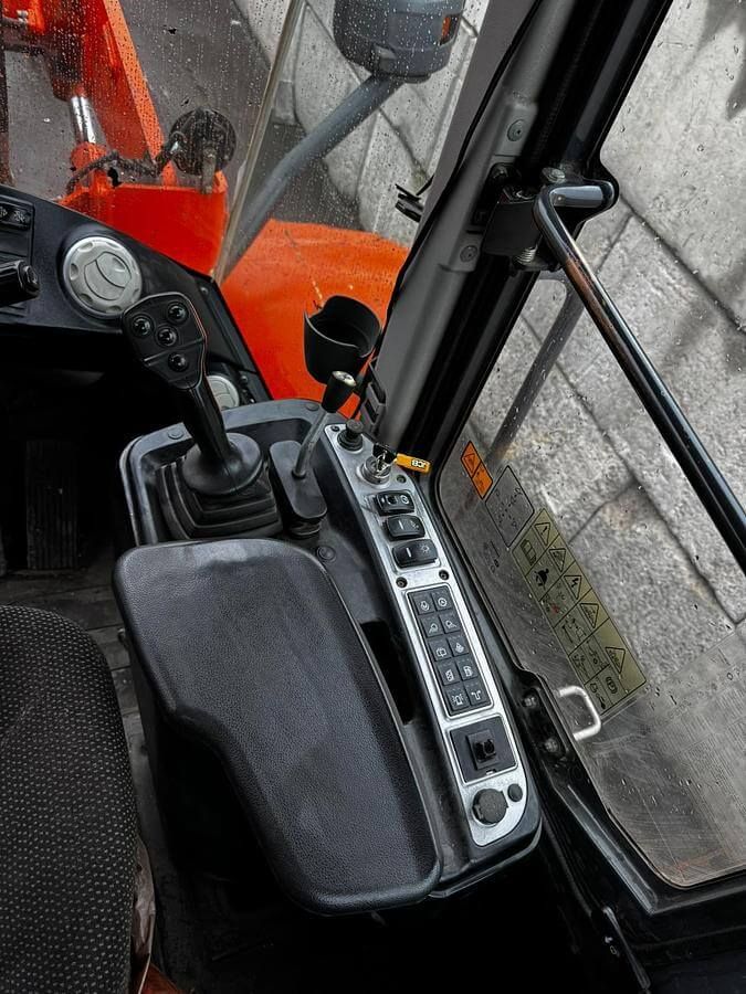 2018 Doosan DL250 07.jpg