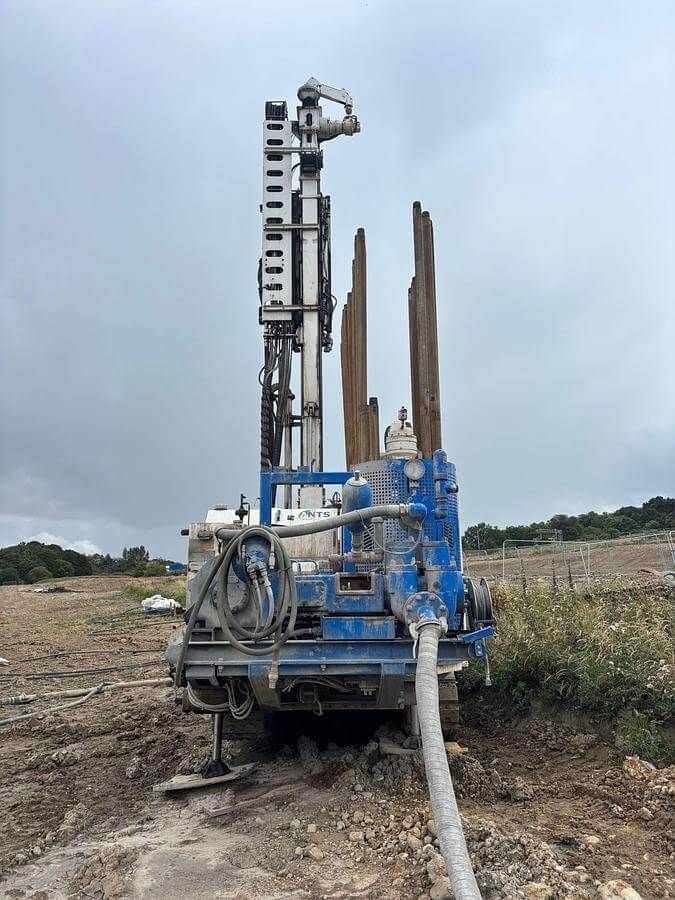 2023 Comacchio Geo-Thermal Drilling Rig 909 02.jpg