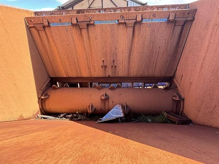 1992 Maier 700 x 3000 03.jpg