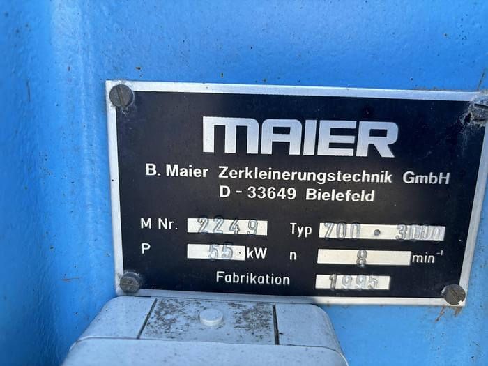 1992 Maier 700 x 3000 09.jpg