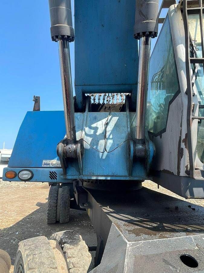 2012 Fuchs MHL360 06.jpg