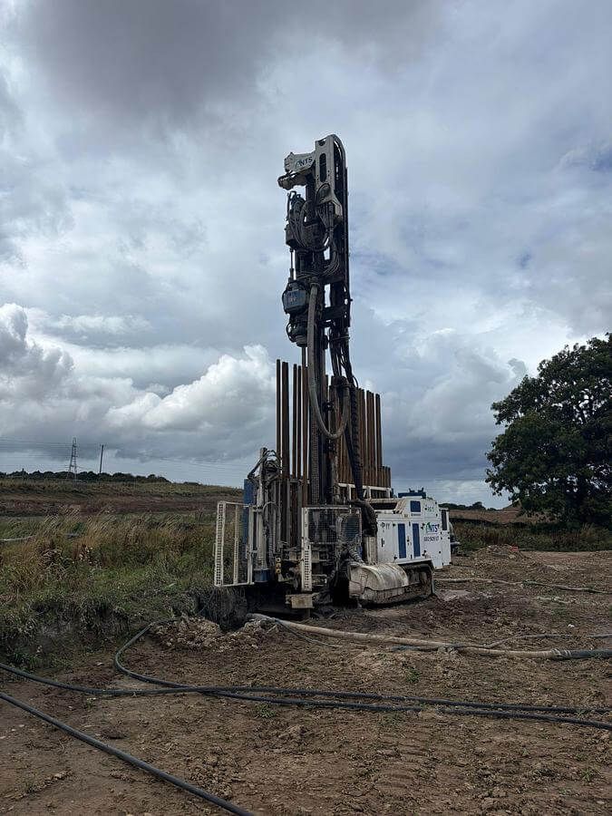 2023 Comacchio Geo-Thermal Drilling Rig 909 05.jpg