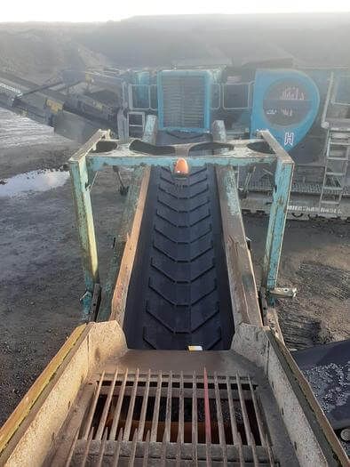 2005 Powerscreen Warrior 1400 07.jpg